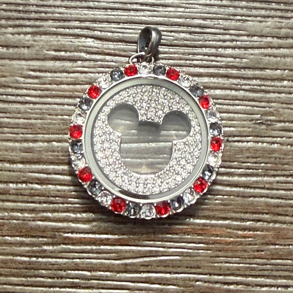 Origami Owl Disney Large Living Locket set